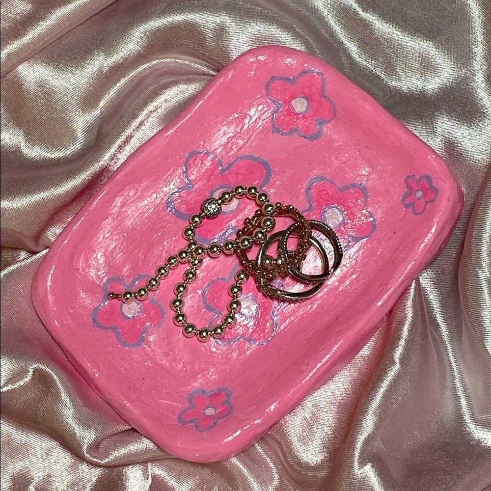 flower print jewelry holder